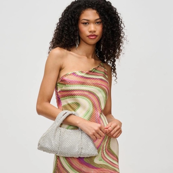 Brand New Urban Expressions Evening Bag – Rhinestone Elegance - Picture 5 of 11